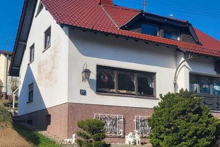 Haus Quierschied - 8 Zimmer, 245 m&sup2;, 330.000&euro; | Angebot:26788114