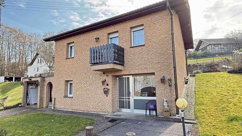 Einfamilienhaus Reichshof - 3 Zimmer, 99 m&sup2;, 165.000&euro; | Angebot:26387981