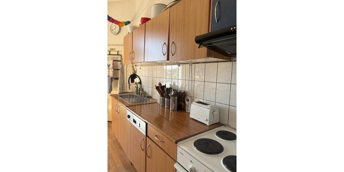 Etagenwohnung Stendal - 14 Zimmer, 122 m&sup2;, 80&euro; | Angebot:26680672