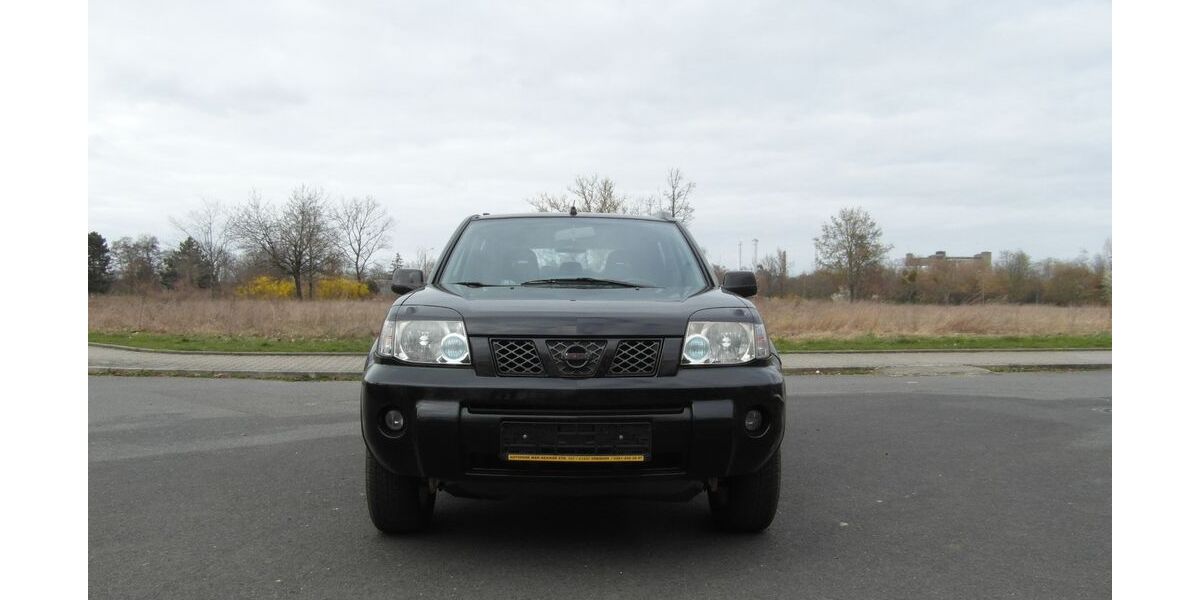 Nissan X-Trail 163.265 km 2.799 &euro; Dresden 01237