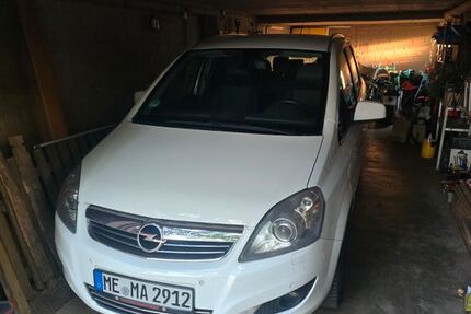 Opel Zafira 168.000 km 3.950 &euro; Ratingen 40882
