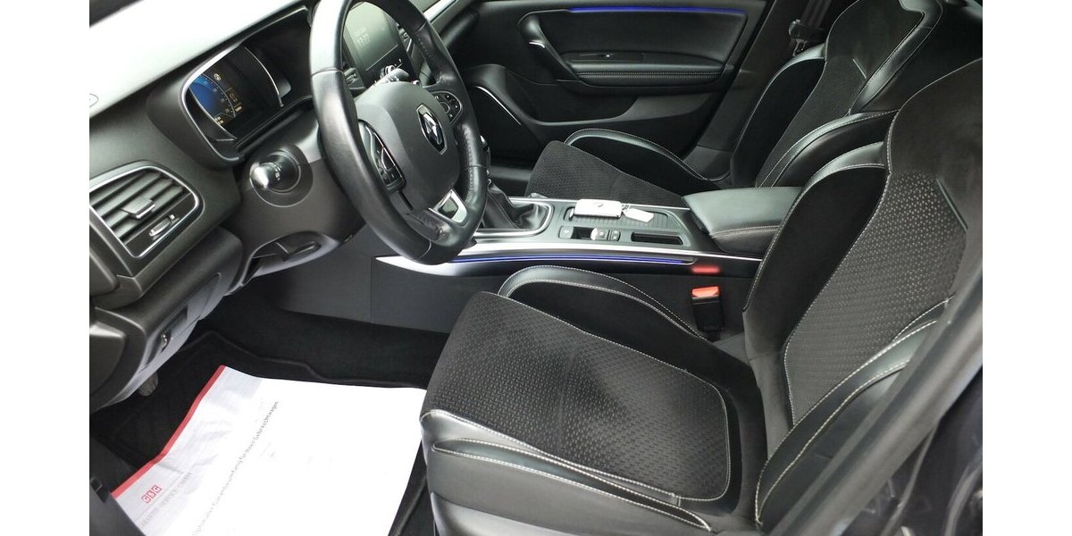 Renault Megane INTENS NAVI 1.HD PARKPILOT KLIMAAUTOMATIK 108.795 km 10.798 &euro; Köln 50858