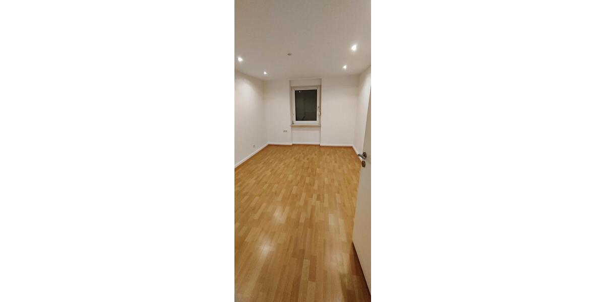 Etagenwohnung Saarbrücken West - 3 Zimmer, 69 m&sup2;, 129.000&euro; | Angebot:26876584
