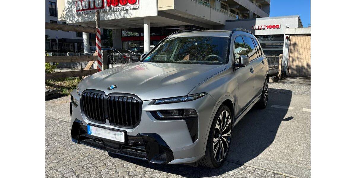 BMW X7 19.500 km 105.995 &euro; München 81375