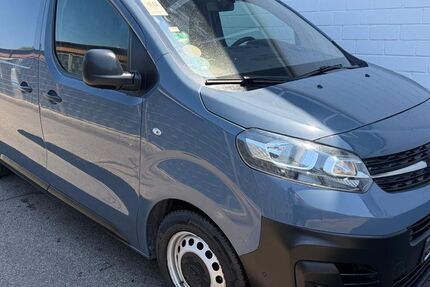 Opel Vivaro 101.635 km 10.250 &euro; Köln 51149