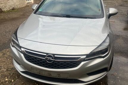 Opel Astra 107.000 km 7.300 € Essen 45326