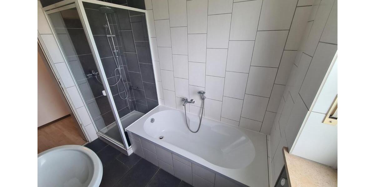 Reihenhaus Burghausen - 4 Zimmer, 115 m&sup2;, 338.000&euro; | Angebot:27072653