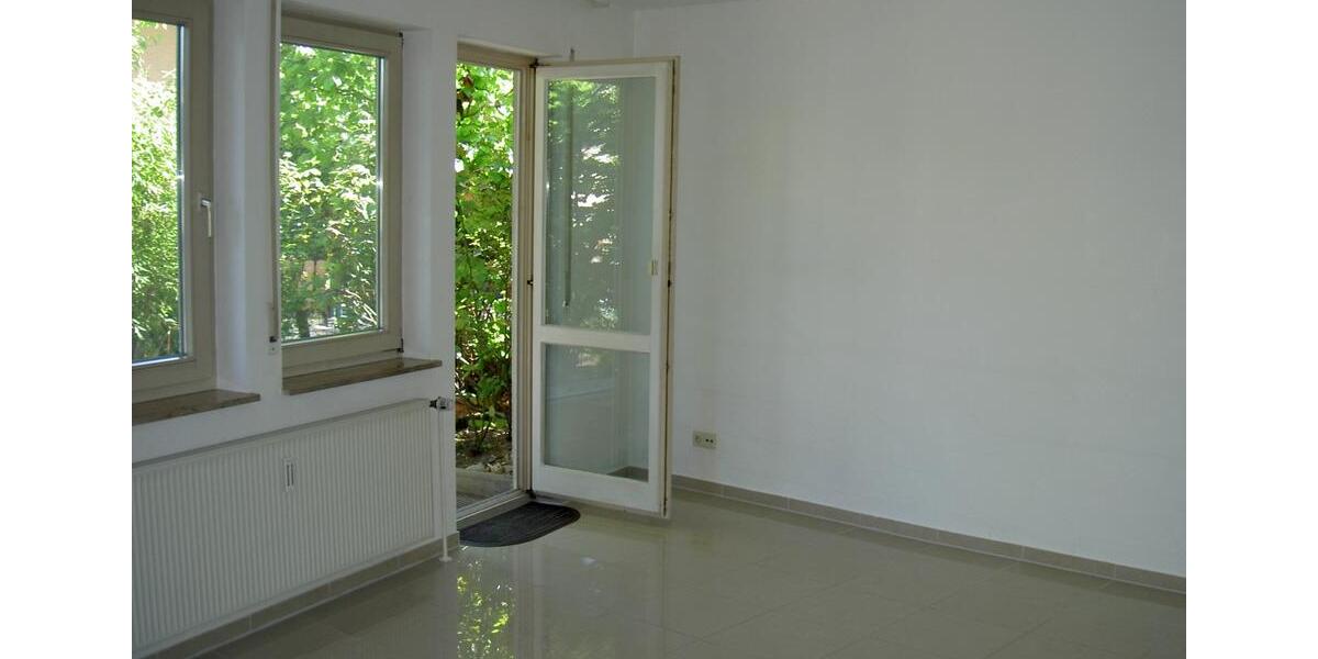 Schöne, sonnige 2-Zimmer-Erdgeschosswohnung mit Terrasse 2 zimmer