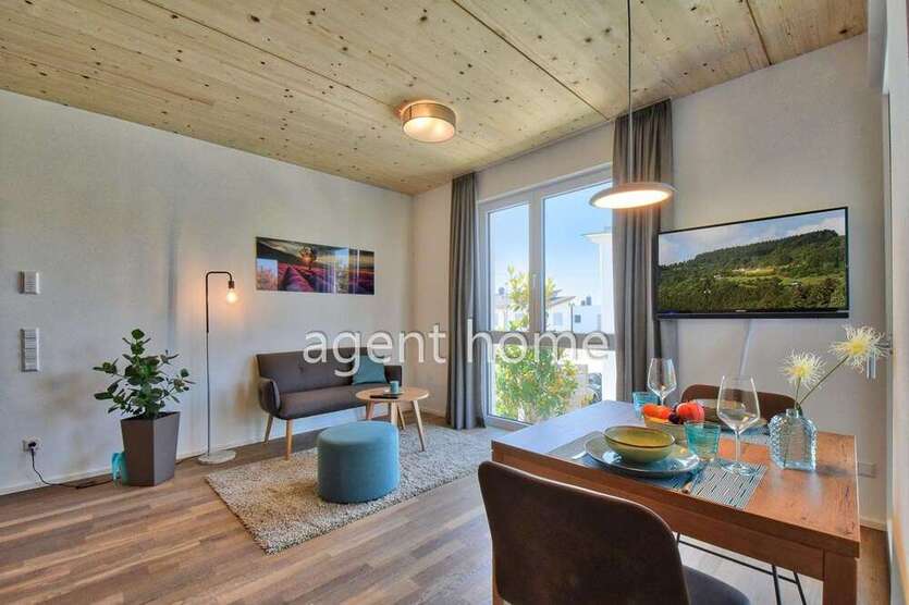 Wohnung zum Mieten in Wolfschlugen 1.130 € 49 m²