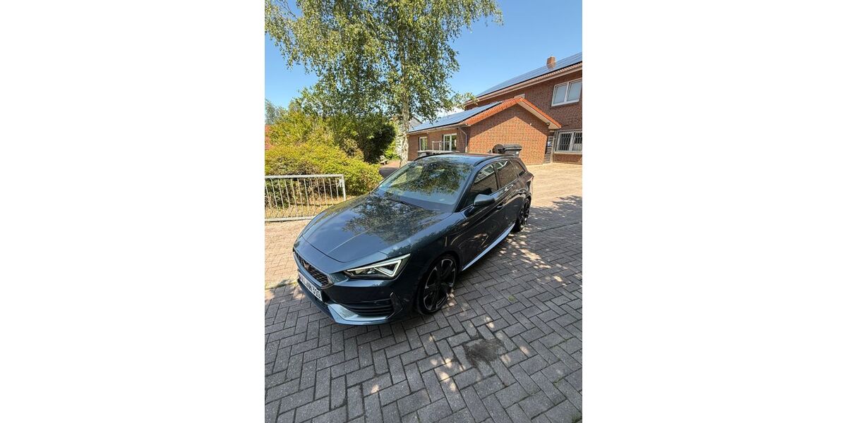 Cupra Leon 60.854 km 29.999 &euro; Bockhorn 26345