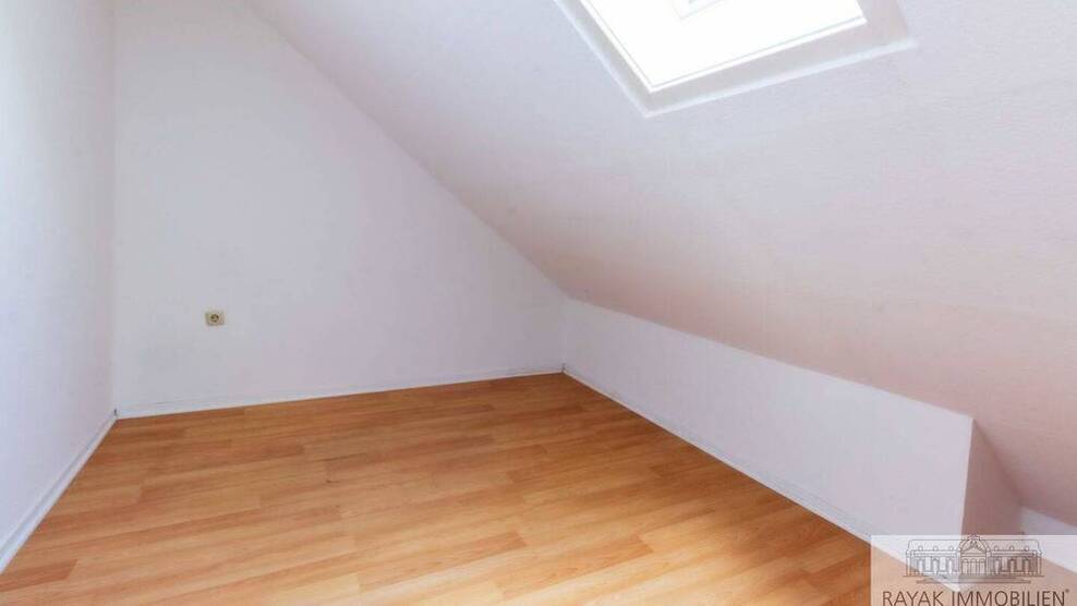 Harmonisches Wohnen: Gepflegtes Reihenmittelhaus mit komfortablen Garten in ruhiger Lage