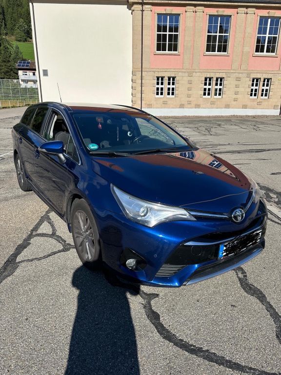 Toyota Avensis 139.000 km 14.500 € Vöhrenbach 78147