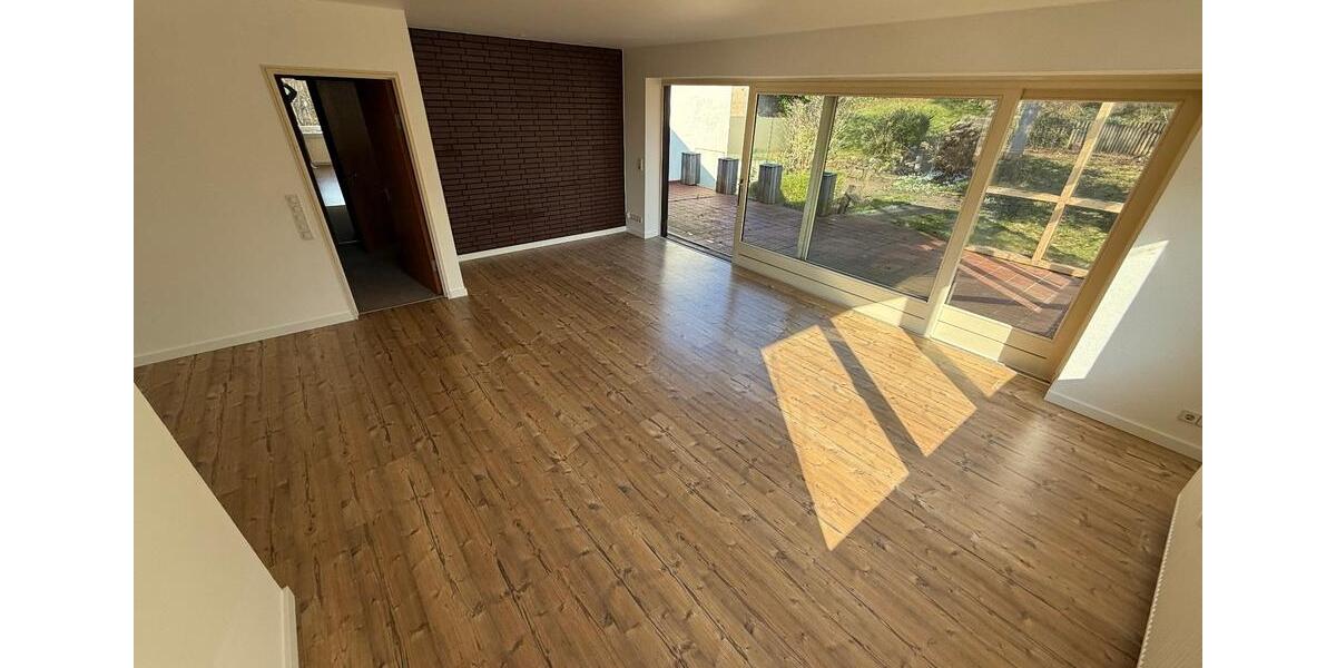 Etagenwohnung Flensburg - 5 Zimmer, 136 m&sup2;, 1.285&euro; | Angebot:25384721