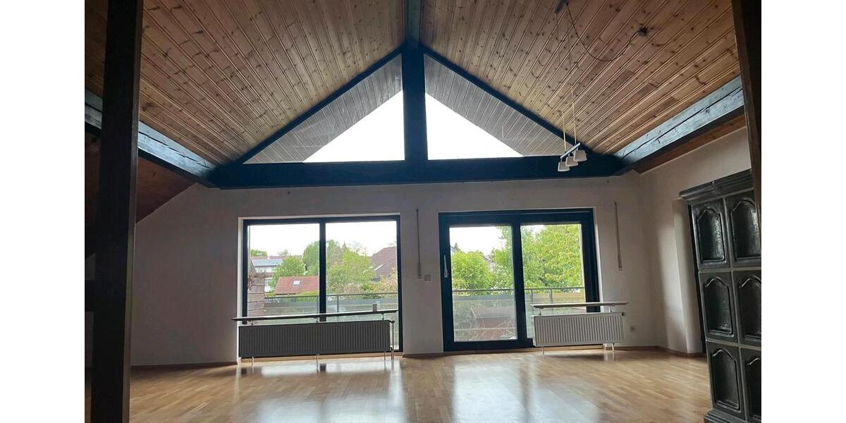 Etagenwohnung Ellwangen (Jagst) - 3.5 Zimmer, 100 m&sup2;, 700&euro; | Angebot:26429163