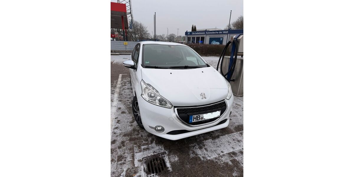 Peugeot 208 95.500 km 4.800 &euro; Ovelgönne 26939