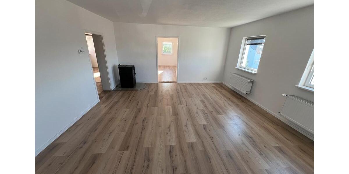 Etagenwohnung Grafenau Frauenberg - 4 Zimmer, 107 m&sup2;, 880&euro; | Angebot:26517669