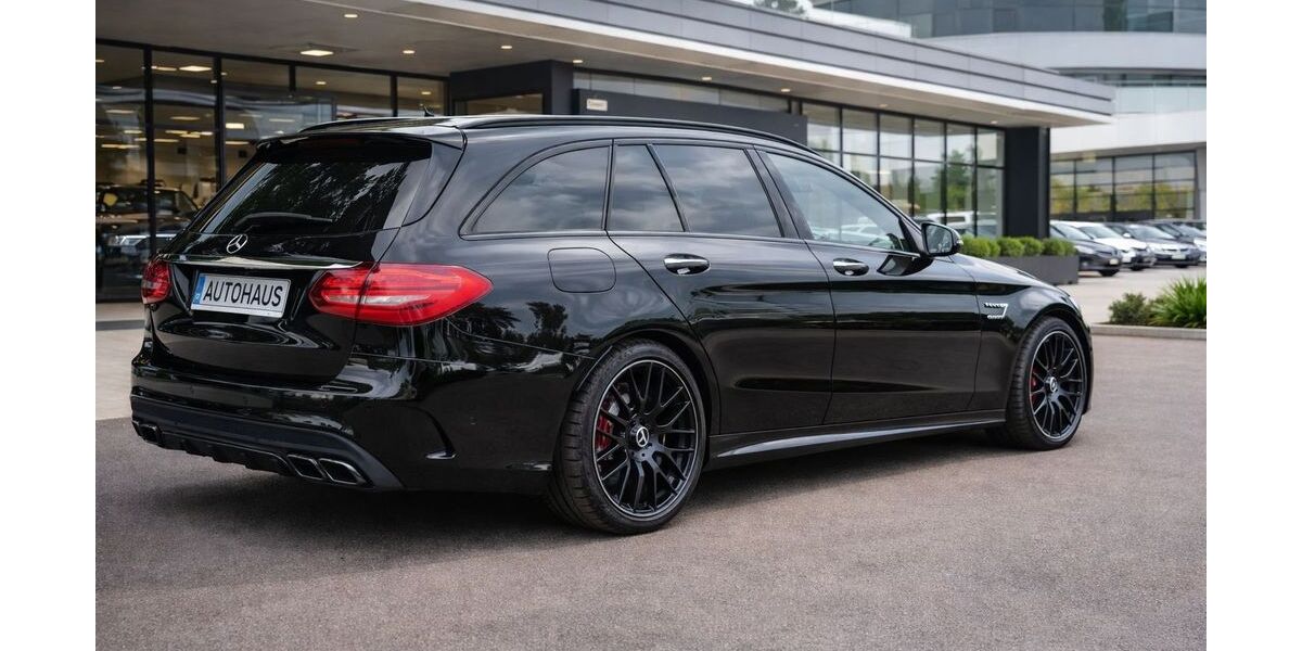 Mercedes-Benz C 63 AMG 99.999 km 44.900 &euro; Bestensee 15741