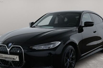 BMW i4 13.896 km 42.900 &euro; Berlin 14057