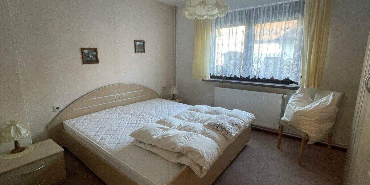 Einfamilienhaus Sitzendorf - 6 Zimmer, 137 m&sup2;, 85.000&euro; | Angebot:24024936