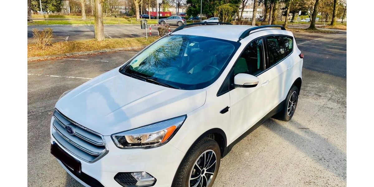 Ford Kuga 65.461 km 11.200 &euro; Friedrichshafen 88048