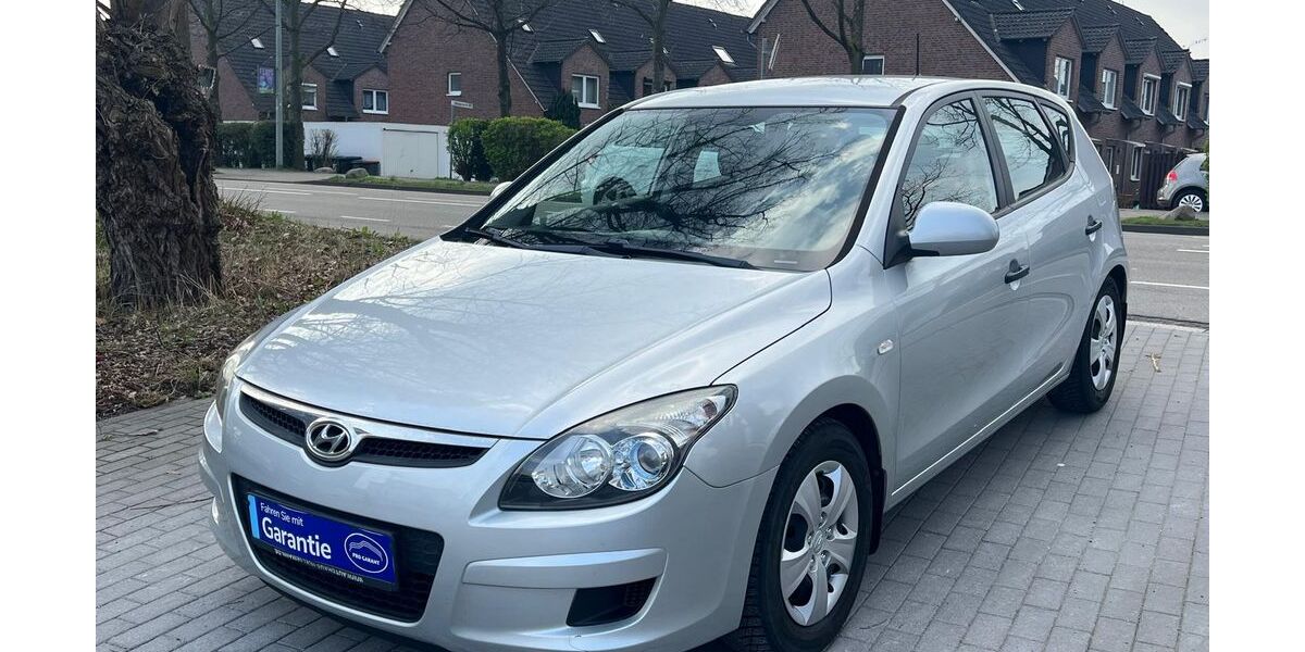 Hyundai i30 163.555 km 2.490 &euro; Paderborn 33100