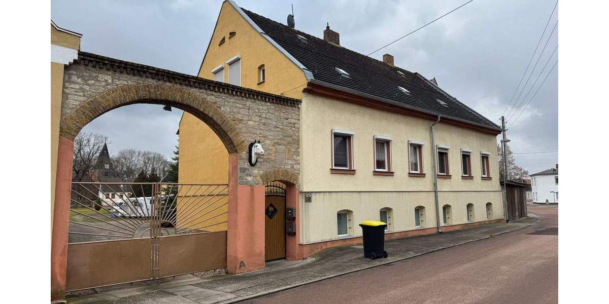 Bauernhaus, Landhaus Bernburg Poley - 6 Zimmer, 450.000&euro; | Angebot:25387188