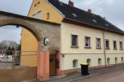 Haus Bernburg Poley - 6 Zimmer, 450.000&euro; | Angebot:25387188