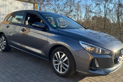 Hyundai i30 137.144 km 8.490 &euro; Halle 06118