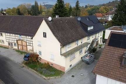 Haus zum Kaufen in Singen 350.000 € 140 m² 7.5 zimmer