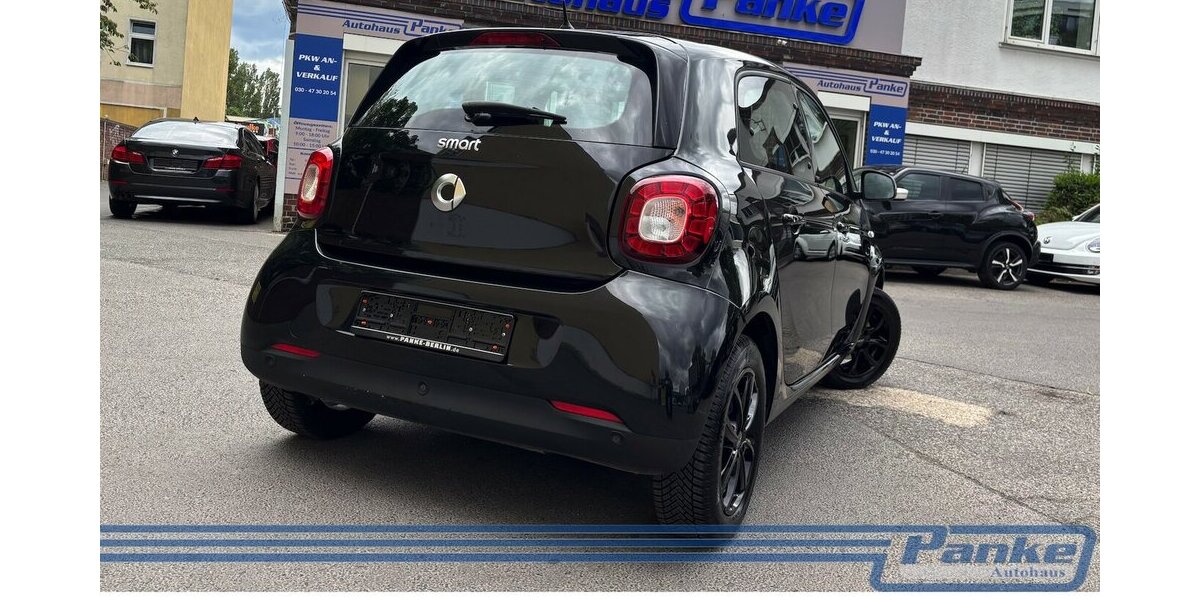 Smart ForFour Pano*Navi*SHZ*Tempo*Touch*PDC.h*LED* 63.149 km 6.890 &euro; Berlin 13187