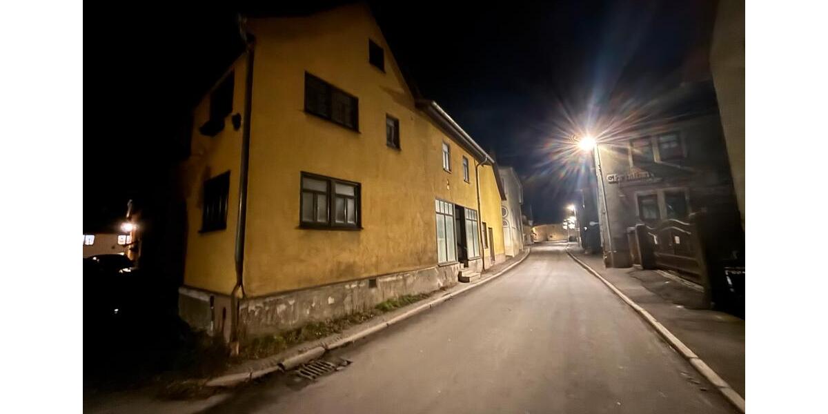 Einfamilienhaus Bad Liebenstein - 8 Zimmer, 100 m&sup2;, 75.999&euro; | Angebot:26819032