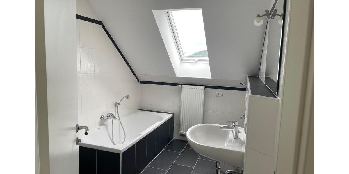 Dachgeschoßwohnung Heiligenstadt in Oberfranken - 3 Zimmer, 91 m&sup2;, 870&euro; | Angebot:26538661