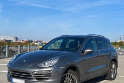 Porsche Cayenne 65.500 km 28.400 &euro; München 80796