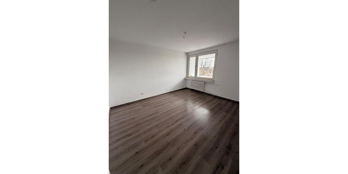 Etagenwohnung Braunsbedra - 2 Zimmer, 55 m&sup2;, 290&euro; | Angebot:26678145