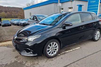 Toyota Auris 108.000 km 9.350 &euro; Eschweiler 52249