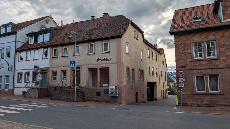 Mehrfamilienhaus, Wohnhaus Buchen (Odenwald) - 9 Zimmer, 220 m&sup2;, 295.000&euro; | Angebot:26623669