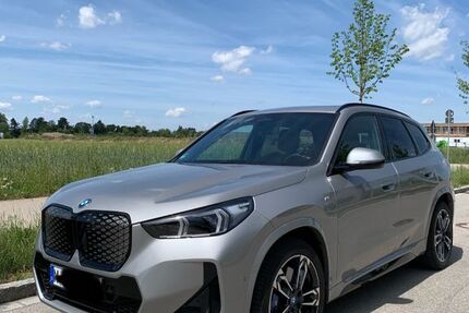 BMW iX1 32.800 km 40.900 &euro; Aschheim 85609