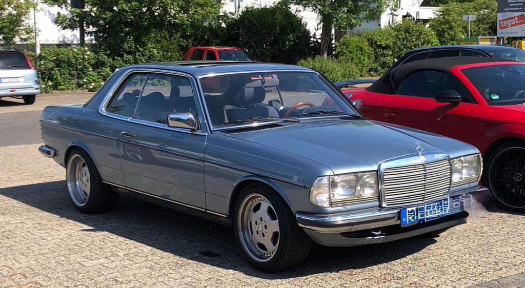 Mercedes-Benz C 230 206.000 km 14.999 &euro; Niederdorfelden 61138