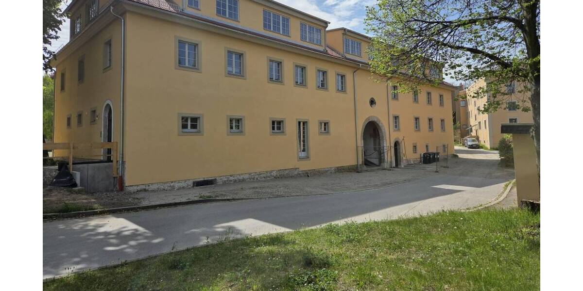 Etagenwohnung Pirna - 3 Zimmer, 104 m&sup2;, 1.044&euro; | Angebot:26835566