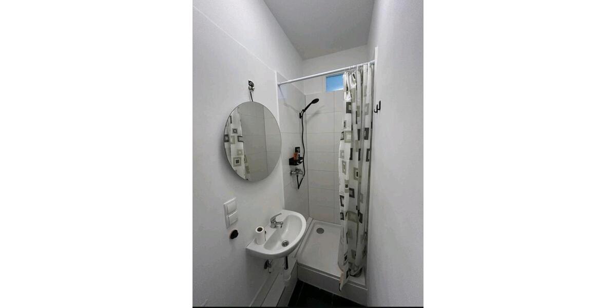Etagenwohnung Bremerhaven Mitte - 5 Zimmer, 130 m&sup2;, 140.000&euro; | Angebot:26926543