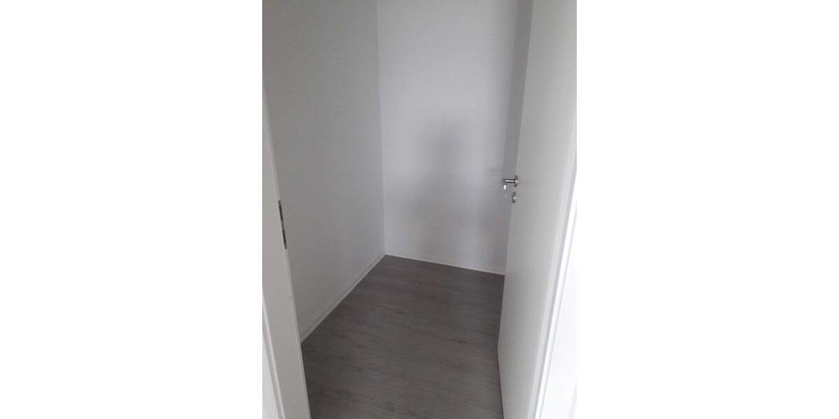 Etagenwohnung Tornesch - 3 Zimmer, 96 m&sup2;, 1.350&euro; | Angebot:24696720