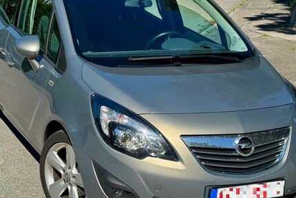Opel Meriva 195.000 km 2.490 € München 81827