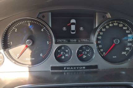 VW Phaeton 275.000 km 6.950 &euro; Monschau (Mützenich) 52156