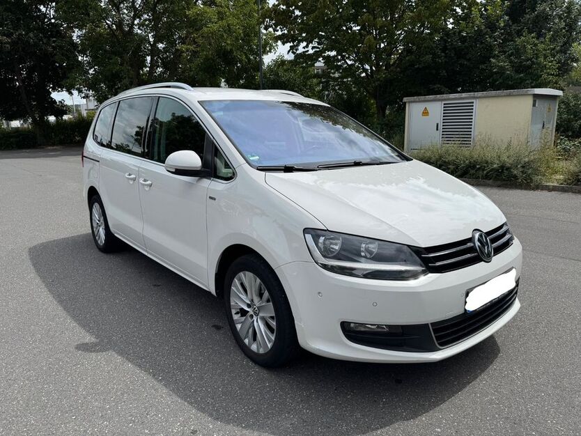 VW Sharan 271.000 km 7.800 € Dörzbach 74677