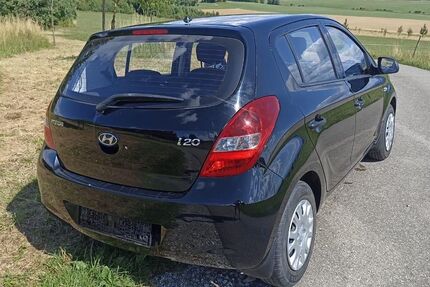 Hyundai i20 150.000 km 2.399 &euro; Hohenpeißenberg 82383