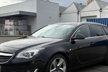 Opel Insignia 104.000 km 10.490 &euro; Frankfurt 60386