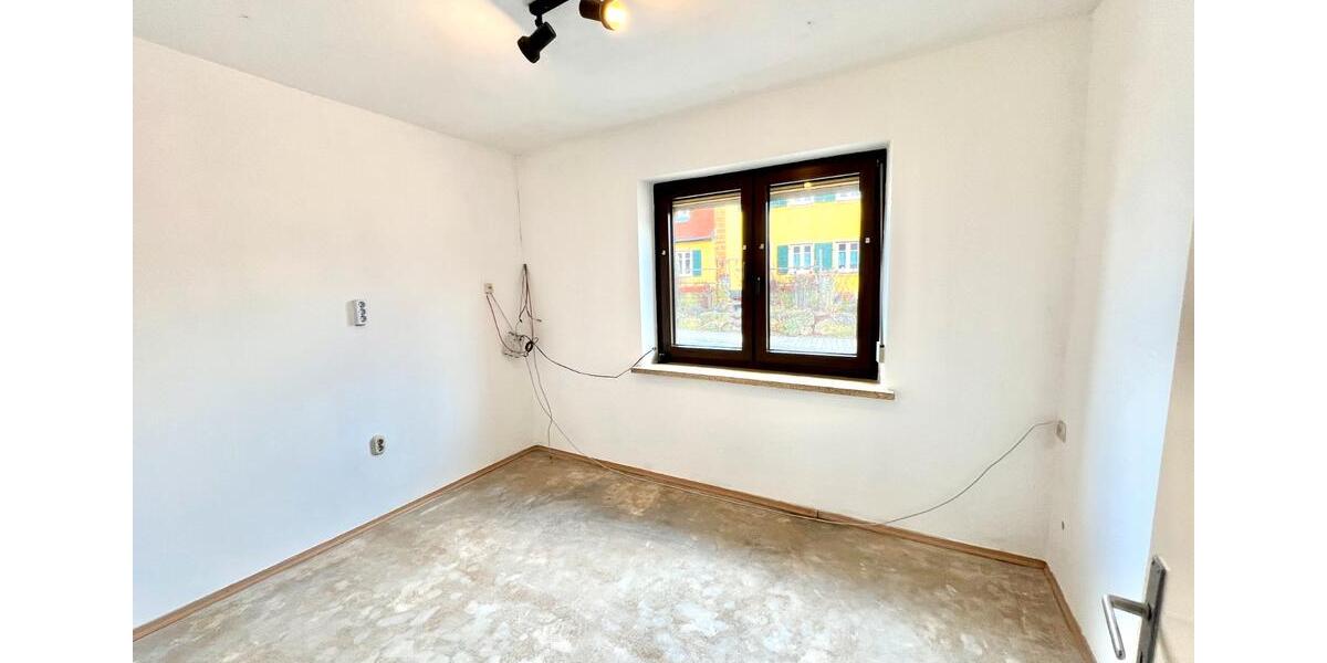 Einfamilienhaus Litzendorf - 7 Zimmer, 144 m&sup2;, 199.900&euro; | Angebot:27217699