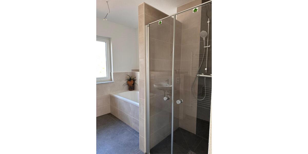 moderne Stadtvilla zur Miete - Erstbezug in energieeffiziente Neubau-Doppelhaushälfte 4 zimmer