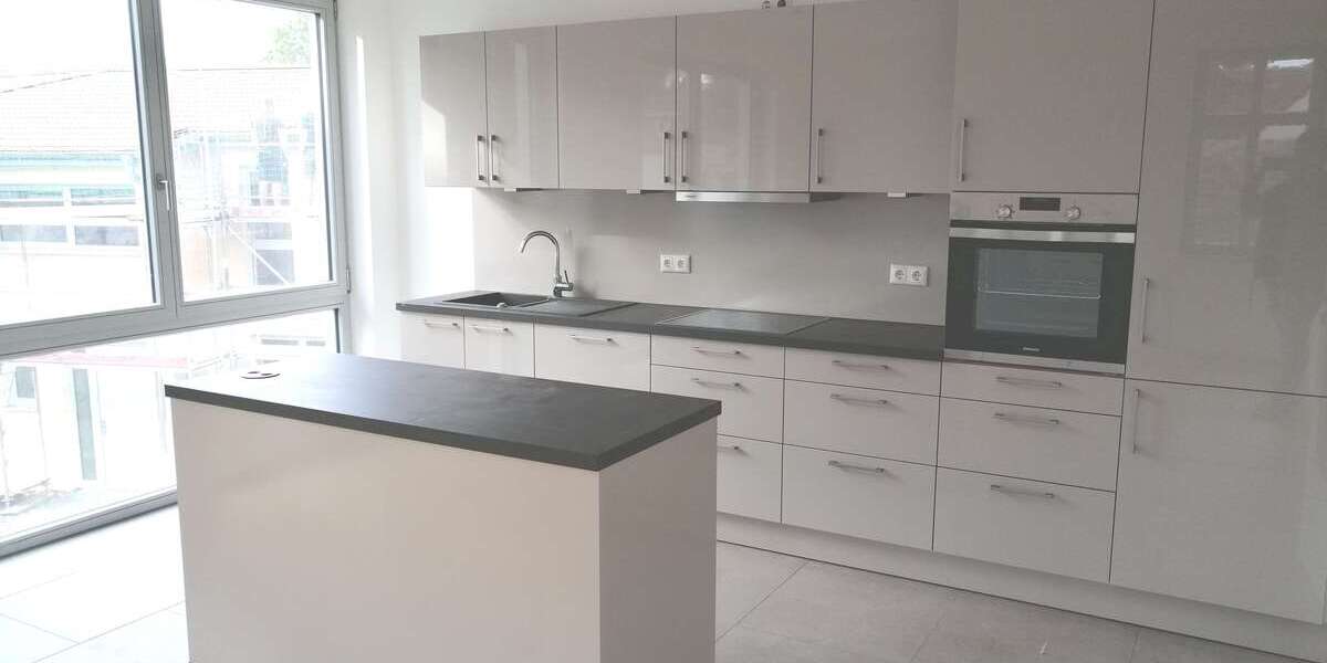 Etagenwohnung Strausberg Altstadt - 4 Zimmer, 108 m&sup2;, 1.587&euro; | Angebot:26845435