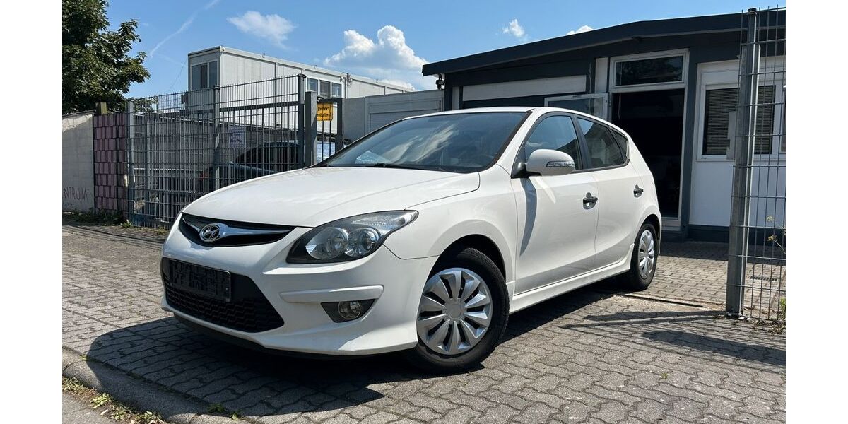 Hyundai i30 130.519 km 4.499 &euro; Hanau 63456